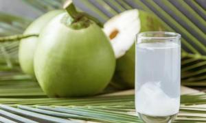 Khung giờ vàng uống nước dừa có lợi cho sức khỏe, giàu dinh dưỡng gấp đôi